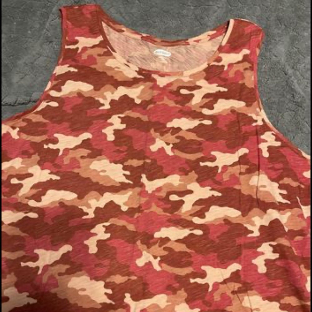 Old Navy Brown/Maroon Rustic Everywear Sleeveless Tank Top. New With Tags XXL